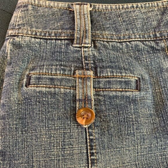 🎄Ann Taylor LOFT Stretch Denim Mini - Picture 2 of 8